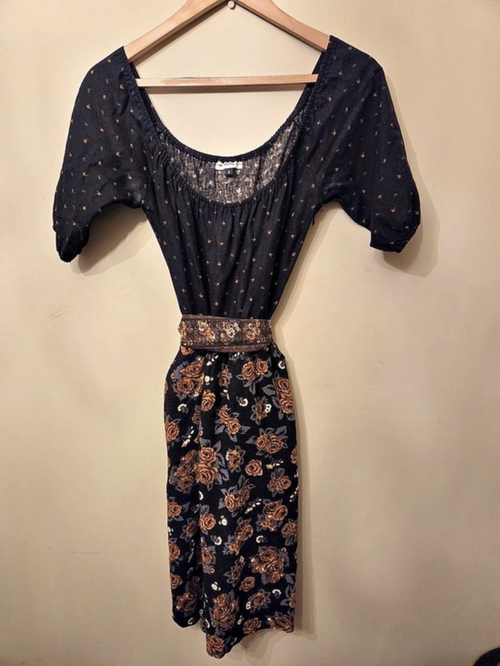Built by Wendy Floral Dress in Black & Brown Size Small